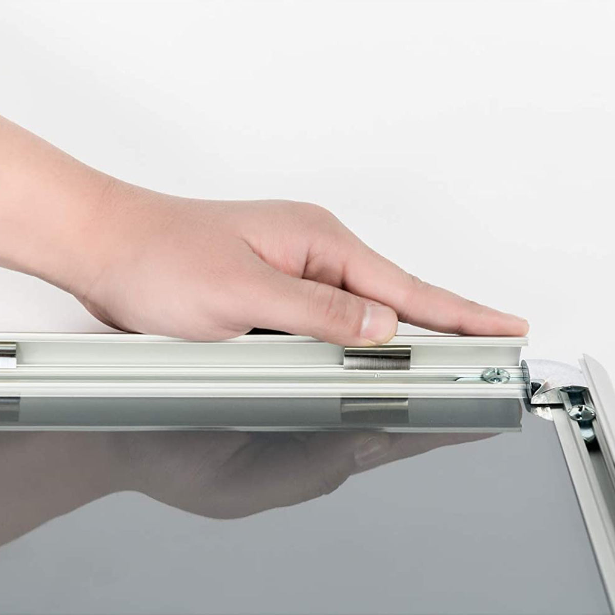 Alu Snap Frame Wall A4, rounded corner, 30mm profile, Silver anodized